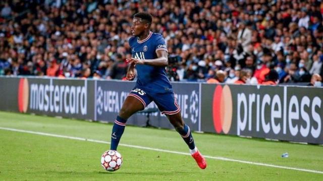 篮球直播平台-葡国左后卫努诺·本德斯：我差一点用刀砍了球探